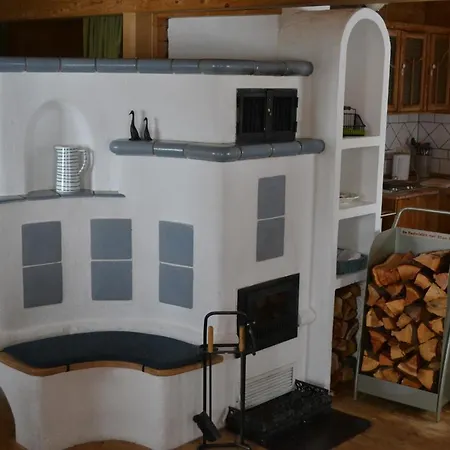 Almhaus Voelkl 木屋